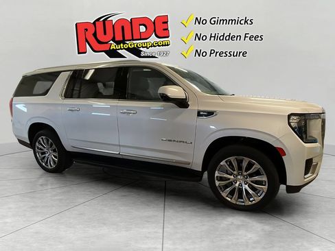 Used 2023 GMC Yukon XL Denali AWD/4WD image 8