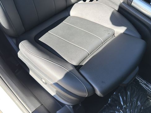 Used 2021 Mercedes-Benz GLA 250 GLA 250 w/ Premium Package image 47