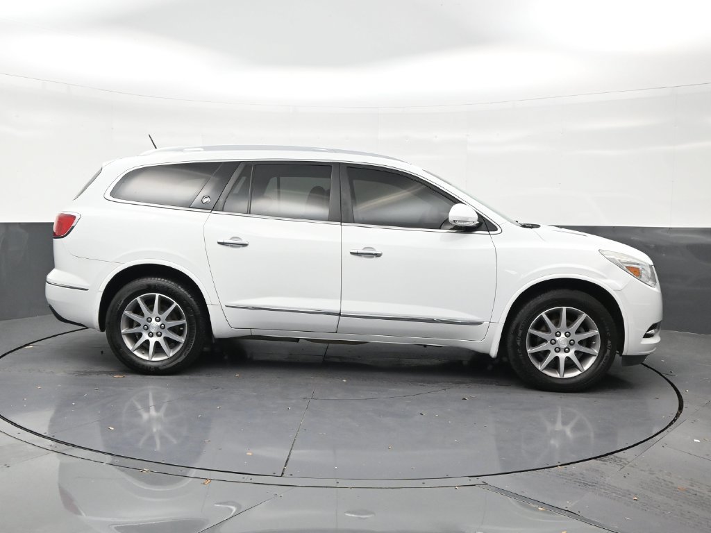 Used 2017 Buick Enclave Leather FWD image 6