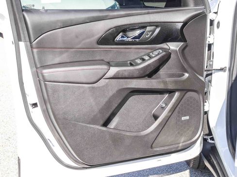 Used 2023 Chevrolet Traverse RS w/ LPO, Cargo Package image 21