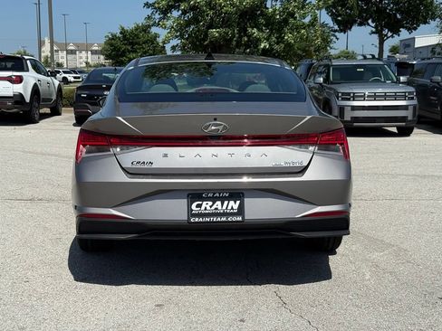 Used 2023 Hyundai Elantra Blue FWD image 6