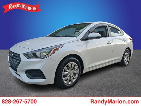 Used 2018 Hyundai Accent SE FWD image 1