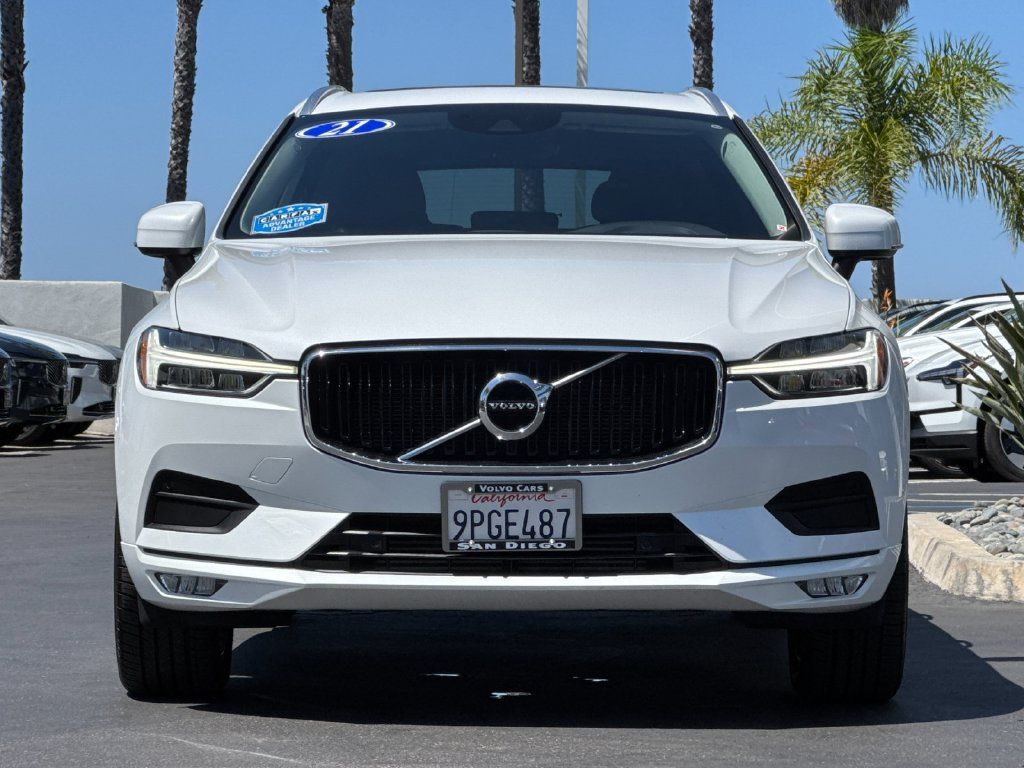 Used 2021 Volvo XC60 T5 Momentum w/ Premium Package AWD/4WD image 8