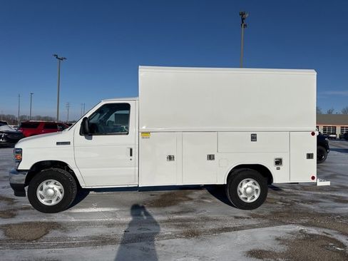 New 2026 Ford E-350 and Econoline 350 Super Duty w/ Power Equipment Group image 8