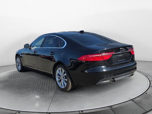 Used 2020 Jaguar XF Premium image 3