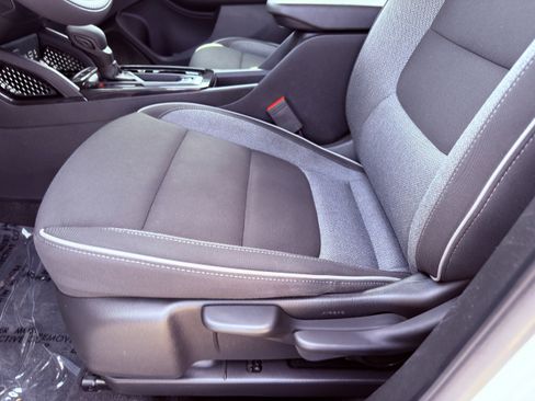 Used 2022 Chevrolet TrailBlazer LS image 24