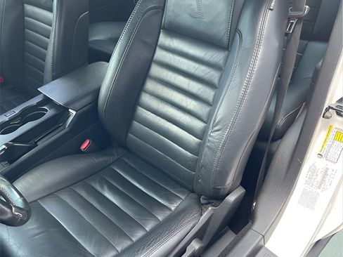 Used 2009 Ford Mustang Shelby GT500 image 11