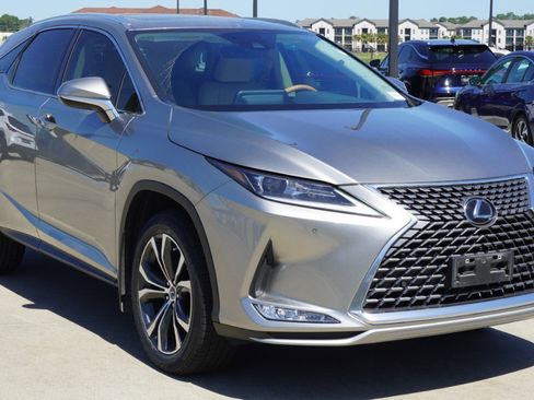 Used 2022 Lexus RX 350 FWD w/ Premium Package image 4