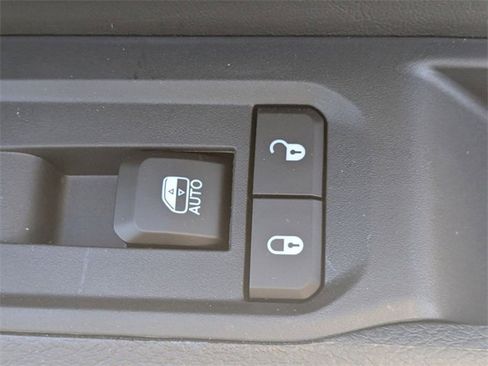 New 2026 Jeep Compass Latitude image 32