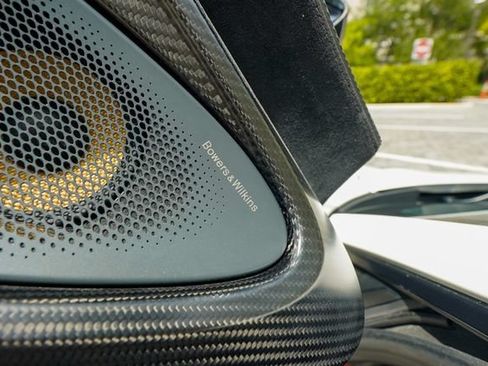 Used 2017 McLaren 570S Coupe RWD image 67