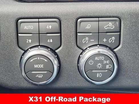 New 2026 GMC Sierra 2500 SLT image 18