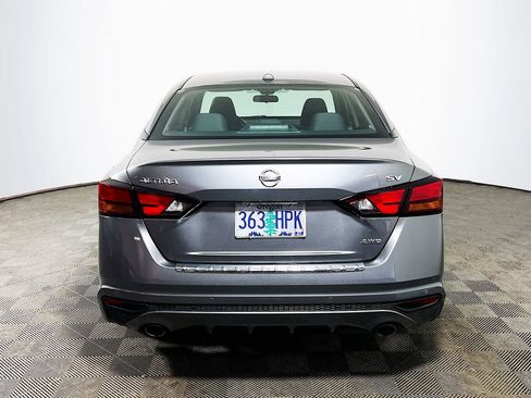 Used 2022 Nissan Altima 2.5 SV w/ SV Premium Package image 7