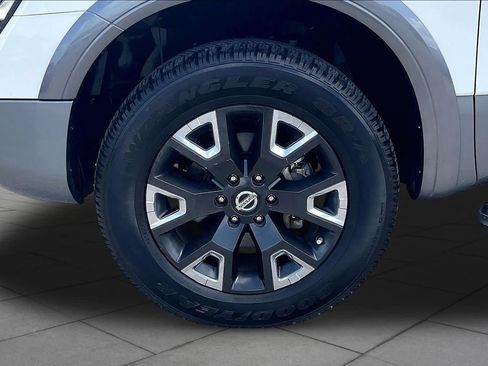 Used 2021 Nissan Titan Platinum Reserve w/ Off Road Protection Package AWD/4WD image 11