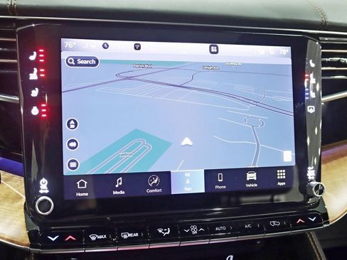 Used 2024 Jeep Grand Wagoneer Series III image 19