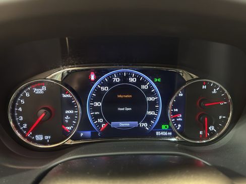Used 2022 GMC Acadia AT4 w/ Technology Package AWD/4WD image 17