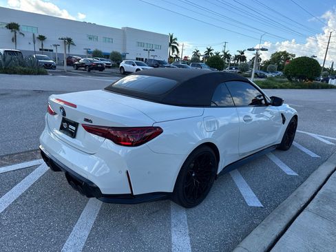 Used 2025 BMW M4 xDrive Competition AWD/4WD image 5