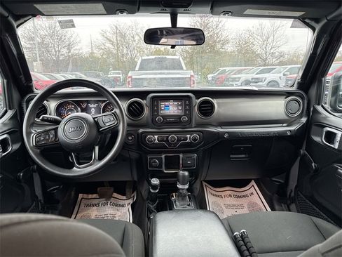 Used 2019 Jeep Wrangler Unlimited Sport image 10