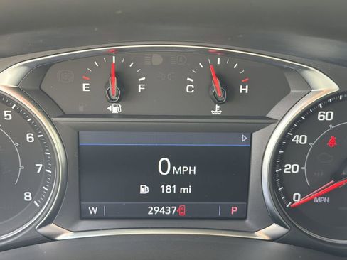 Used 2024 GMC Terrain SLT w/ Tech Package AWD/4WD image 30