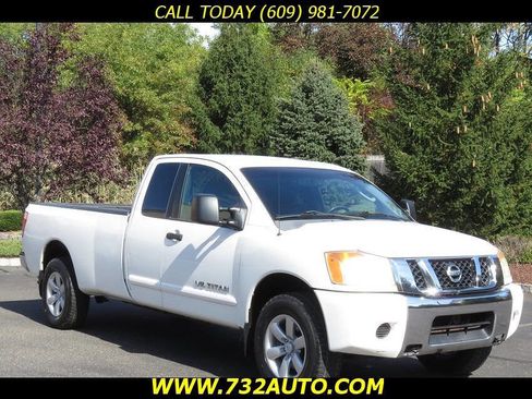 Used 2008 Nissan Titan SE image 3