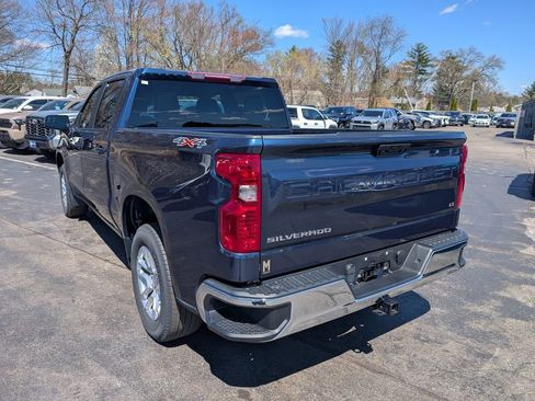 Used 2022 Chevrolet Silverado 1500 LT AWD/4WD image 5