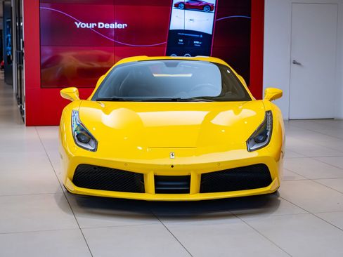 Certified 2019 Ferrari 488 Spider RWD image 28