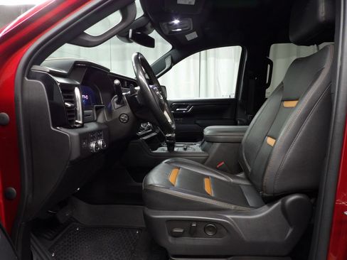 Used 2023 GMC Sierra 1500 AT4 AWD/4WD image 11