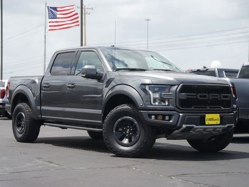 Used 2018 Ford F150 Raptor w/ Equipment Group 802A Luxury AWD/4WD image 2