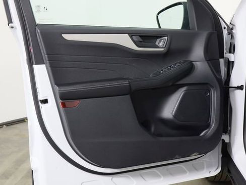 Used 2022 Ford Escape SE FWD image 45