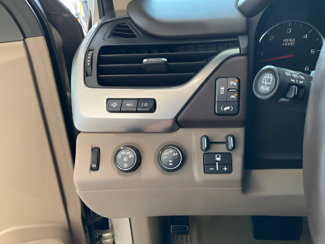 Used 2016 Chevrolet Tahoe LTZ AWD/4WD image 13