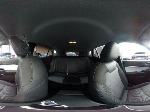 Used 2025 Chevrolet Trax LT image 43