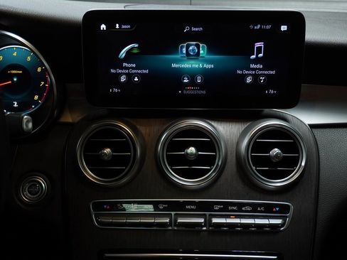 Used 2022 Mercedes-Benz GLC 300 4MATIC image 21