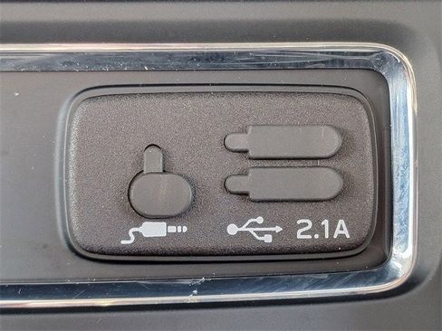 Used 2021 Subaru Ascent Limited w/ Popular Package #2A image 8