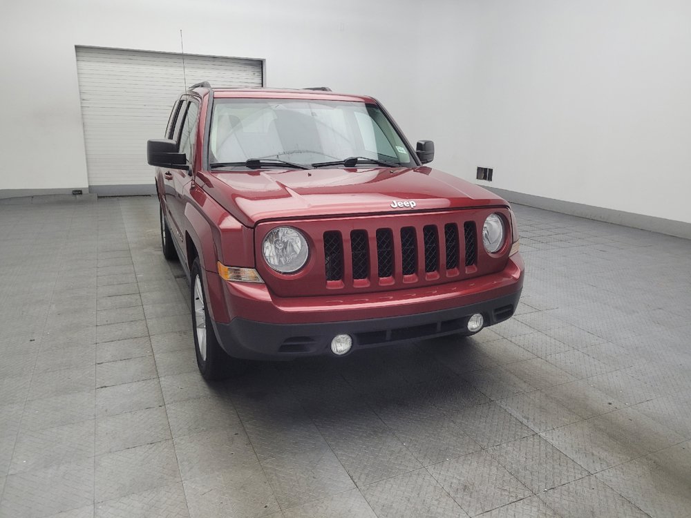 Used 2017 Jeep Patriot Latitude FWD image 13