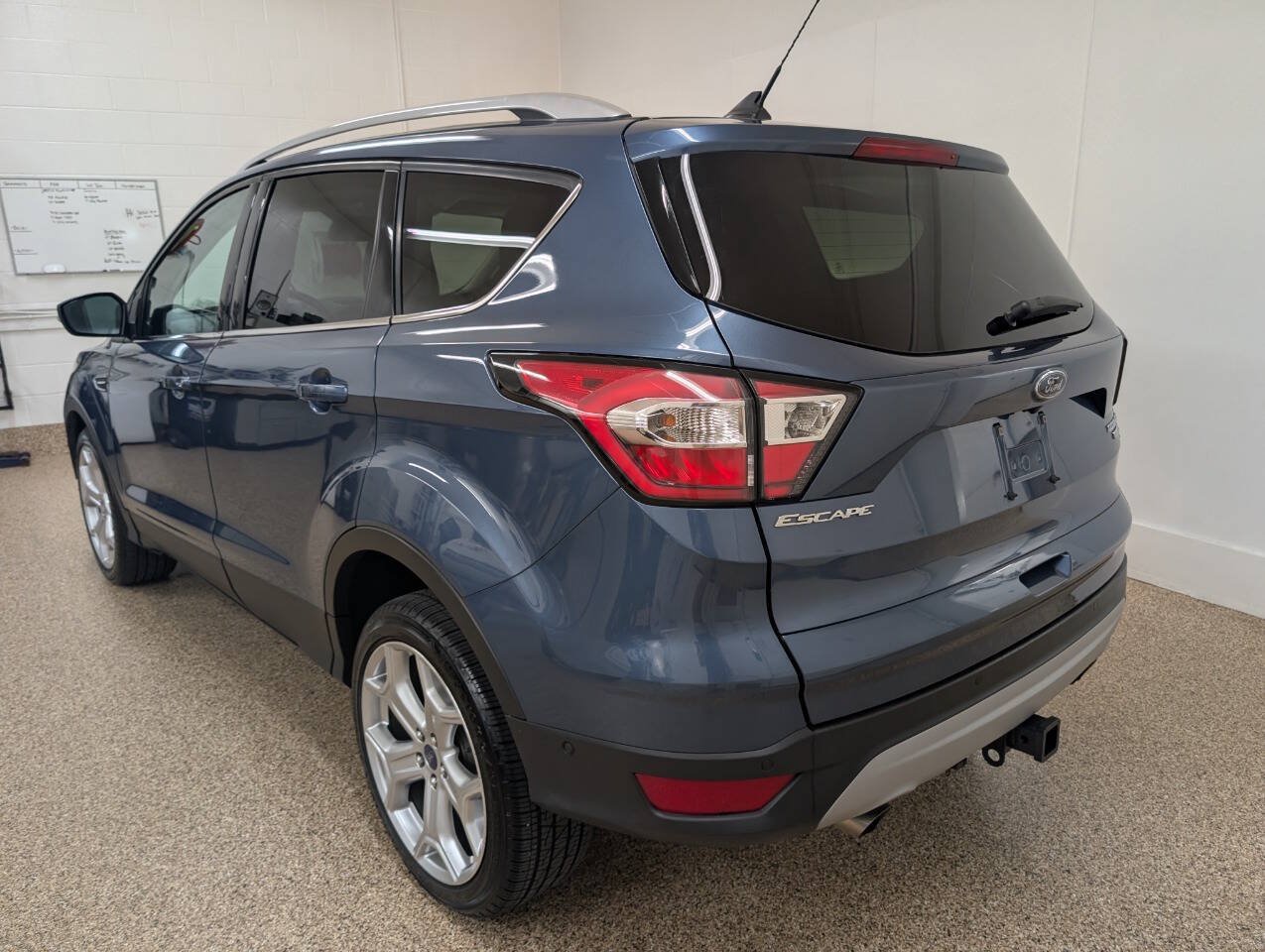 Used 2018 Ford Escape Titanium w/ Ford Safe & Smart Package AWD/4WD image 3