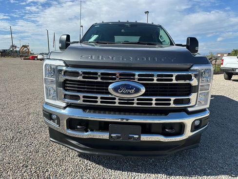 Used 2024 Ford F350 XLT image 3
