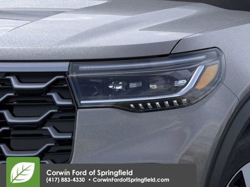 New 2026 Ford Explorer Platinum image 21