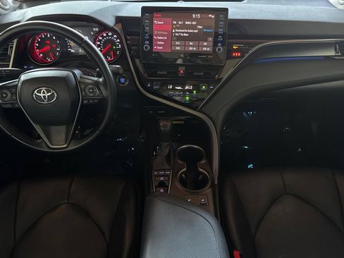 Used 2022 Toyota Camry XSE FWD image 16