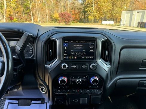Used 2021 GMC Sierra 2500 Denali w/ Denali Ultimate Package image 21