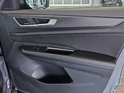 New 2026 Volkswagen Atlas Cross Sport SEL Premium R-Line image 11