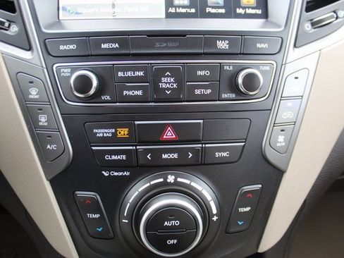 Used 2018 Hyundai Santa Fe Limited w/ Cargo Package image 22