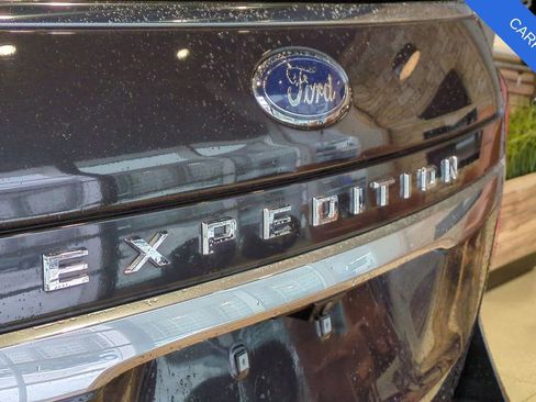 Used 2023 Ford Expedition Platinum image 12