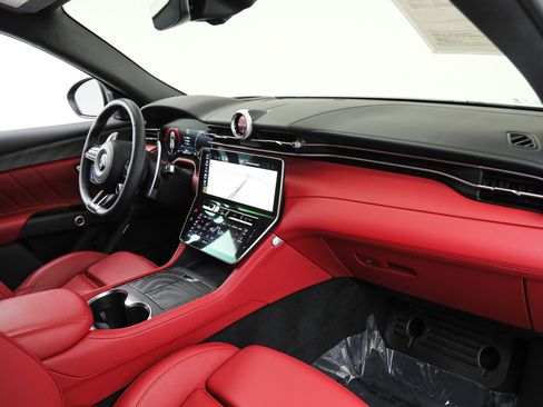 Certified 2025 Maserati Grecale Modena AWD/4WD image 10
