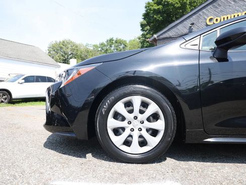 Used 2022 Toyota Corolla LE FWD image 11