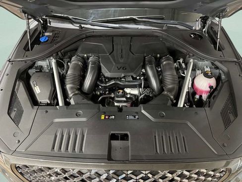 Used 2025 Genesis GV70 3.5T Sport w/ Sport Prestige Package image 30