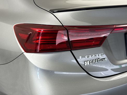 Used 2022 Kia Forte GT-Line FWD image 36