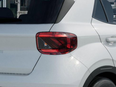 New 2026 Hyundai Venue SE FWD image 10