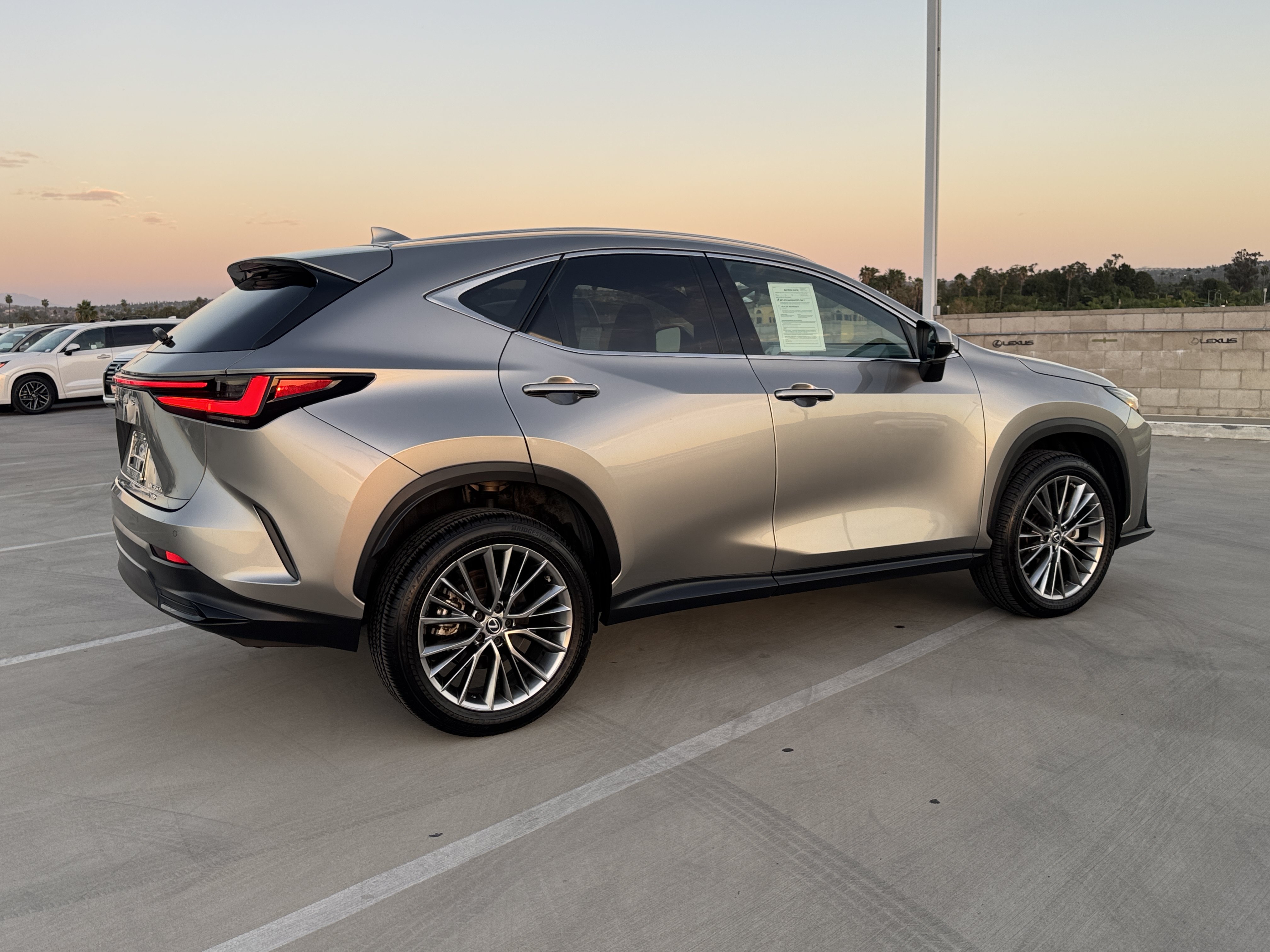 Certified 2022 Lexus NX 350h AWD image 10
