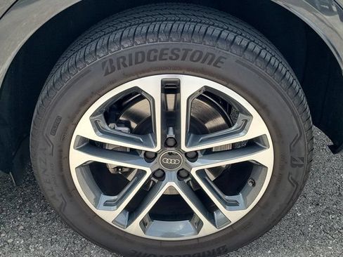 Certified 2025 Audi Q5 Premium w/ Convenience Package AWD/4WD image 10