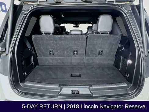 Used 2018 Lincoln Navigator Reserve w/ Technology Package image 32
