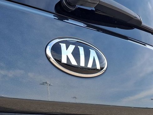 Used 2021 Kia Soul LX FWD image 29